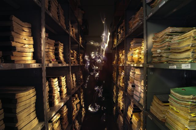 RES Y LEO VACA. "Iluminando el expediente". 2014